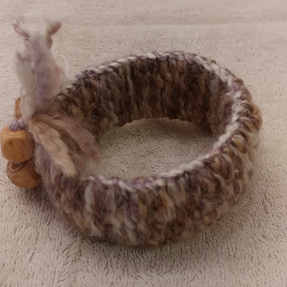 Laigh-Logan Creations - bangle bracelet - Picture 2 of 3